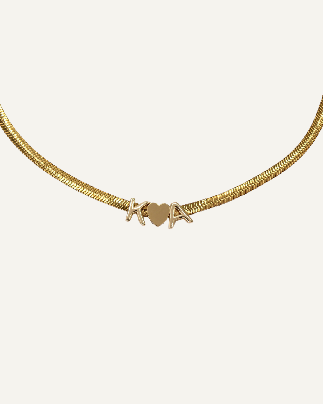 Suzie | Collier ras de cou en acier inoxydable avec 2 lettres et un cœur